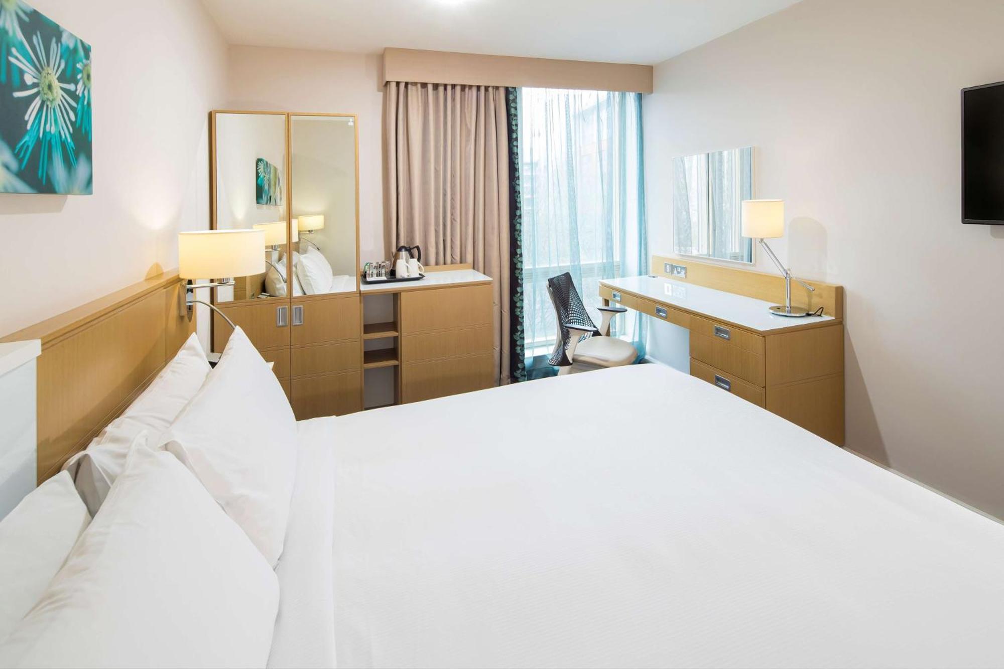 Hilton Garden Inn Bristol City Centre Екстер'єр фото