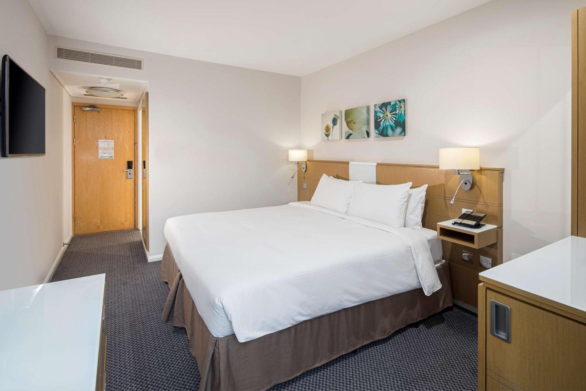 Hilton Garden Inn Bristol City Centre Екстер'єр фото