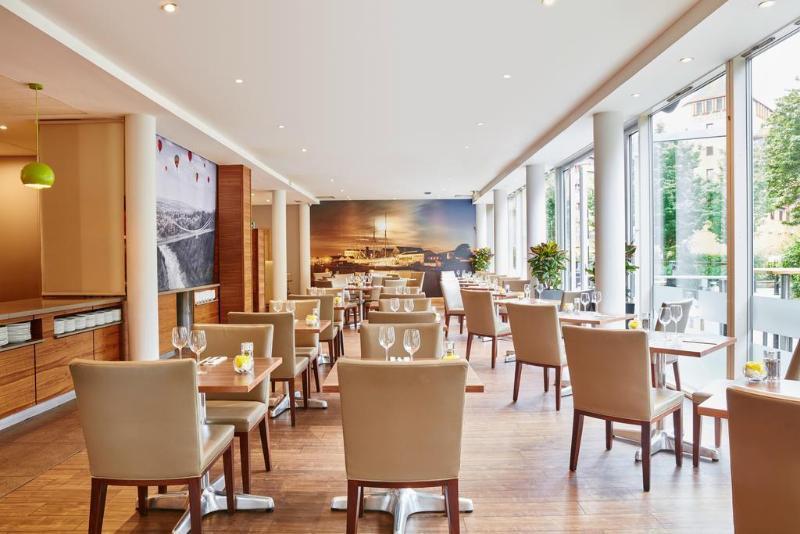 Hilton Garden Inn Bristol City Centre Екстер'єр фото