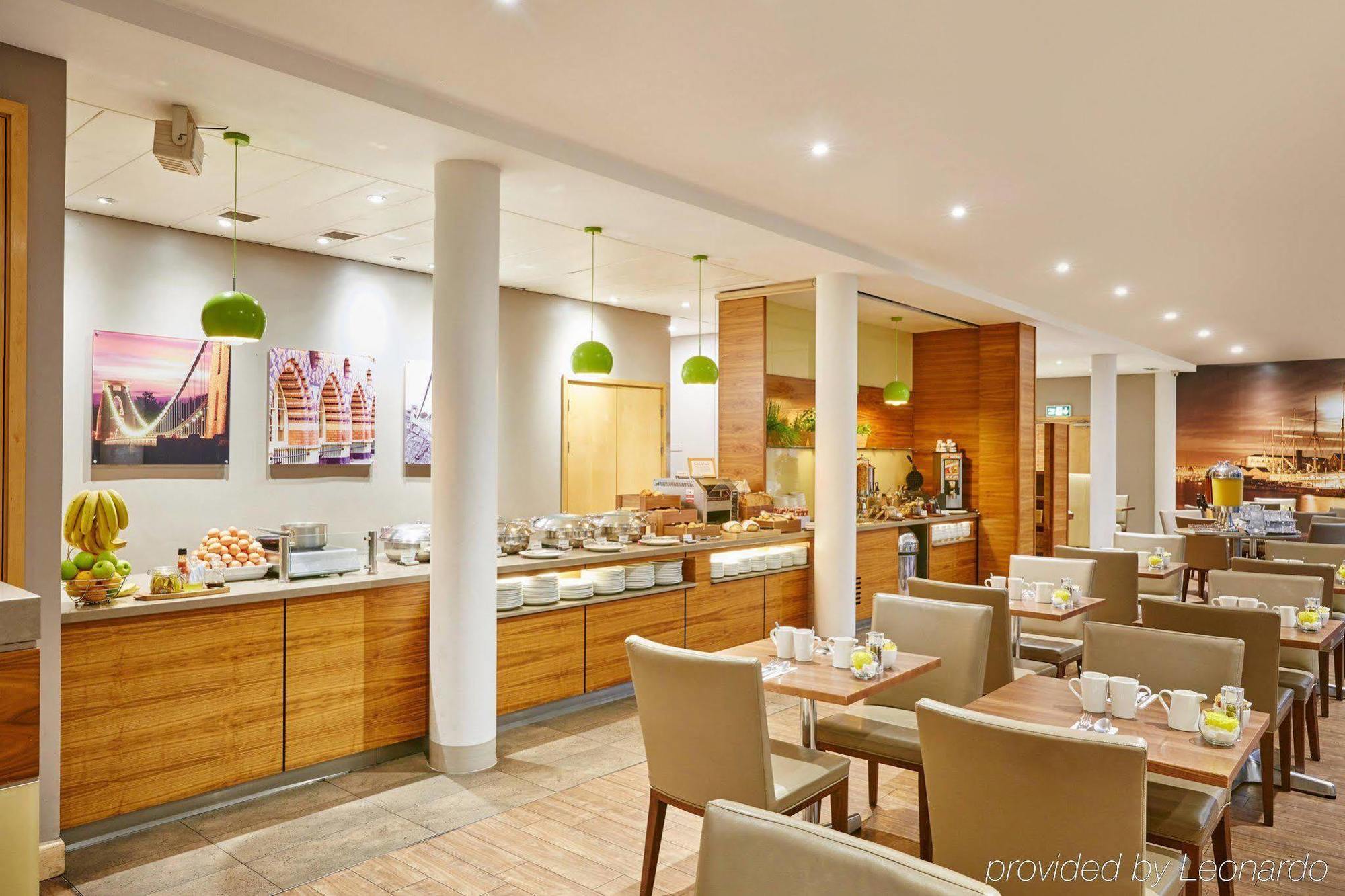 Hilton Garden Inn Bristol City Centre Екстер'єр фото