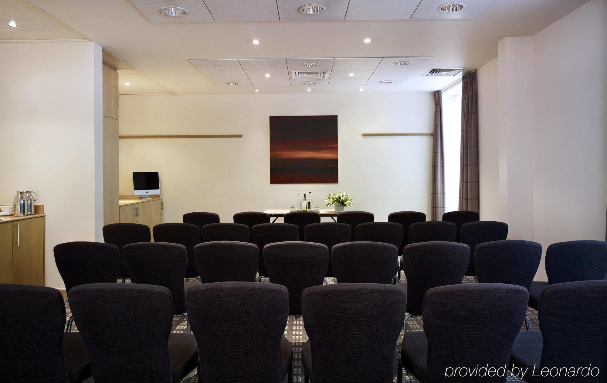 Hilton Garden Inn Bristol City Centre Екстер'єр фото